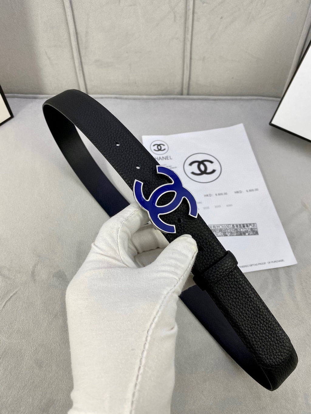 CHANEL 30MM BELT IN BLACK GRAINED CALFSKIN WITH NAVY BLUE METAL LOGO