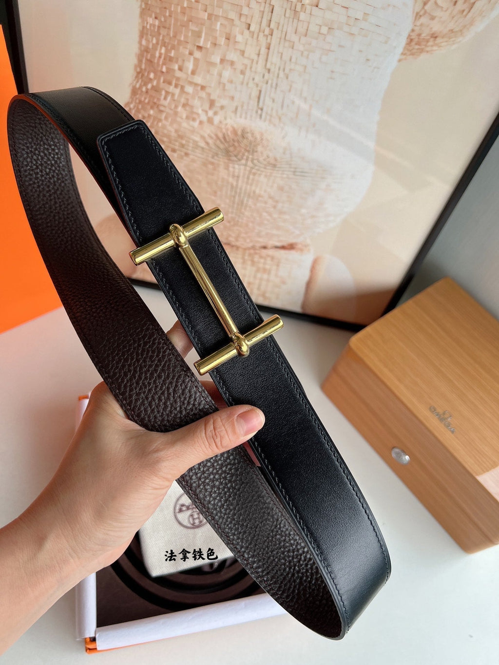 HERMES H D'ANCRE BELT BUCKLE & REVERSIBLE CHOCOLATE BROWN LEATHER STRAP 38 MM GOLD HARDWARE