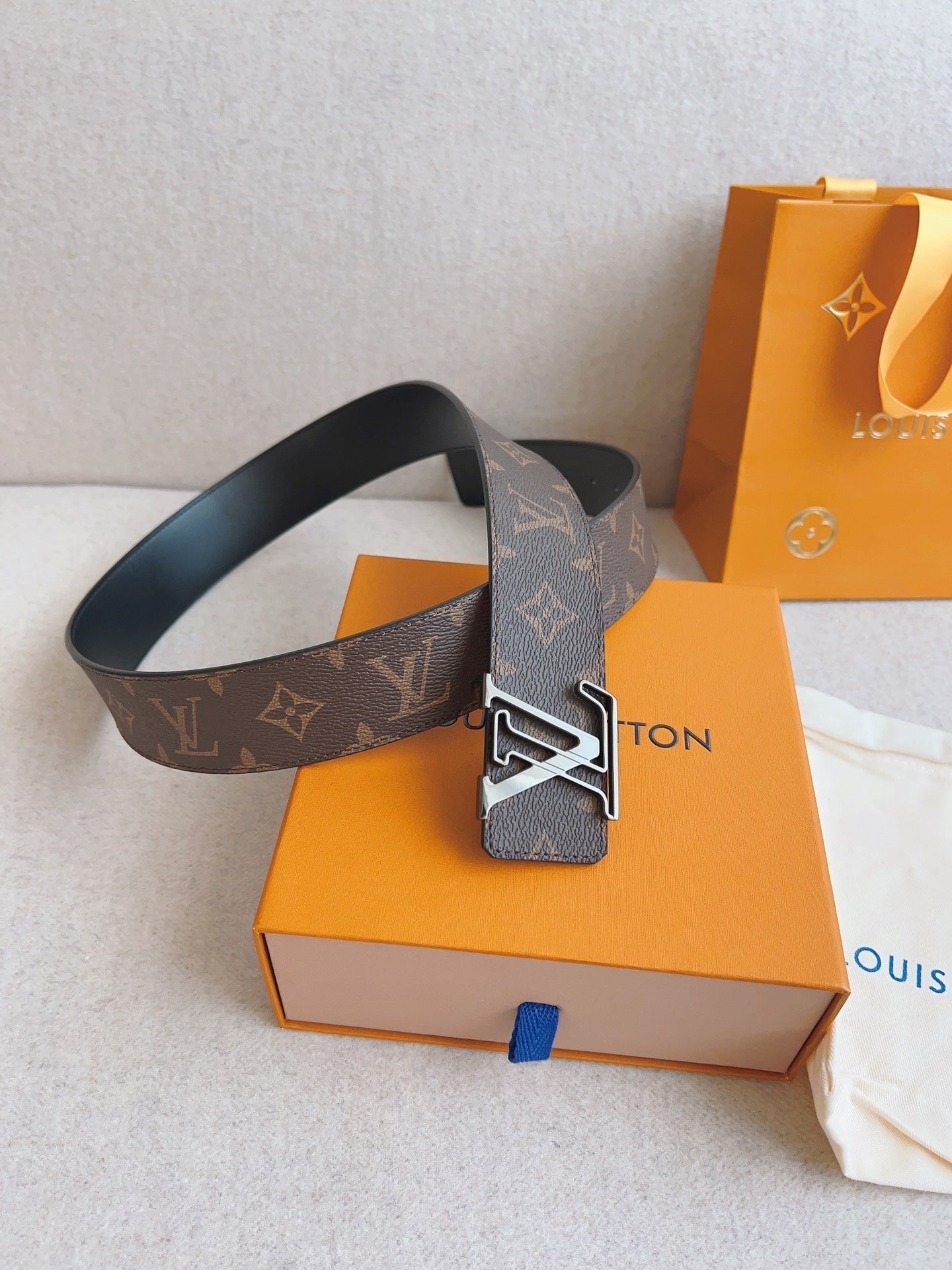 LOUIS VUITTON LV 25S BELT 40 MM IN BROWN CALFSKIN 593207