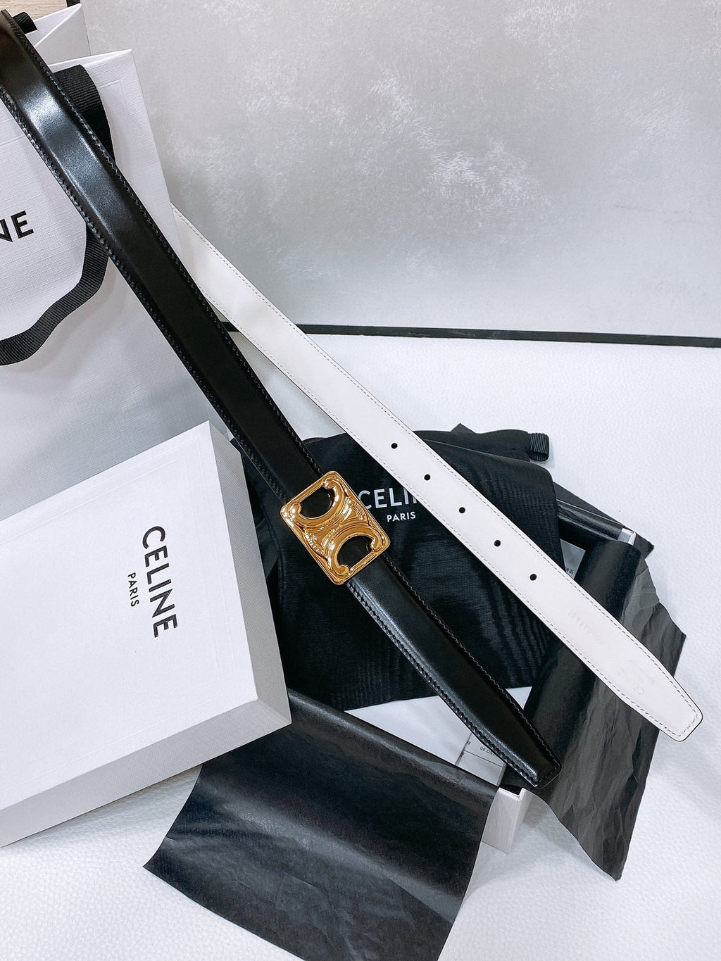 CELINE CL MEDIUM 25 MM TRIOMPHE BELT IN TAURILLON AND BLACK CALFSKIN GOLD HARDWARE