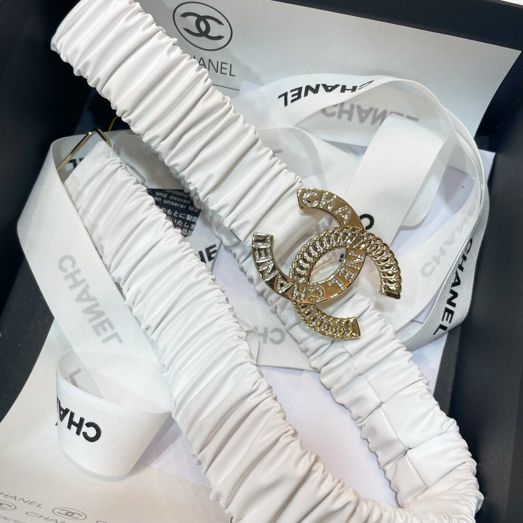 CHANEL DOUBLE  30MM STRETCH BELT IN WHITE CALFSKIN GOLD CHAIN BUCKLE CRYSTAL LOGO