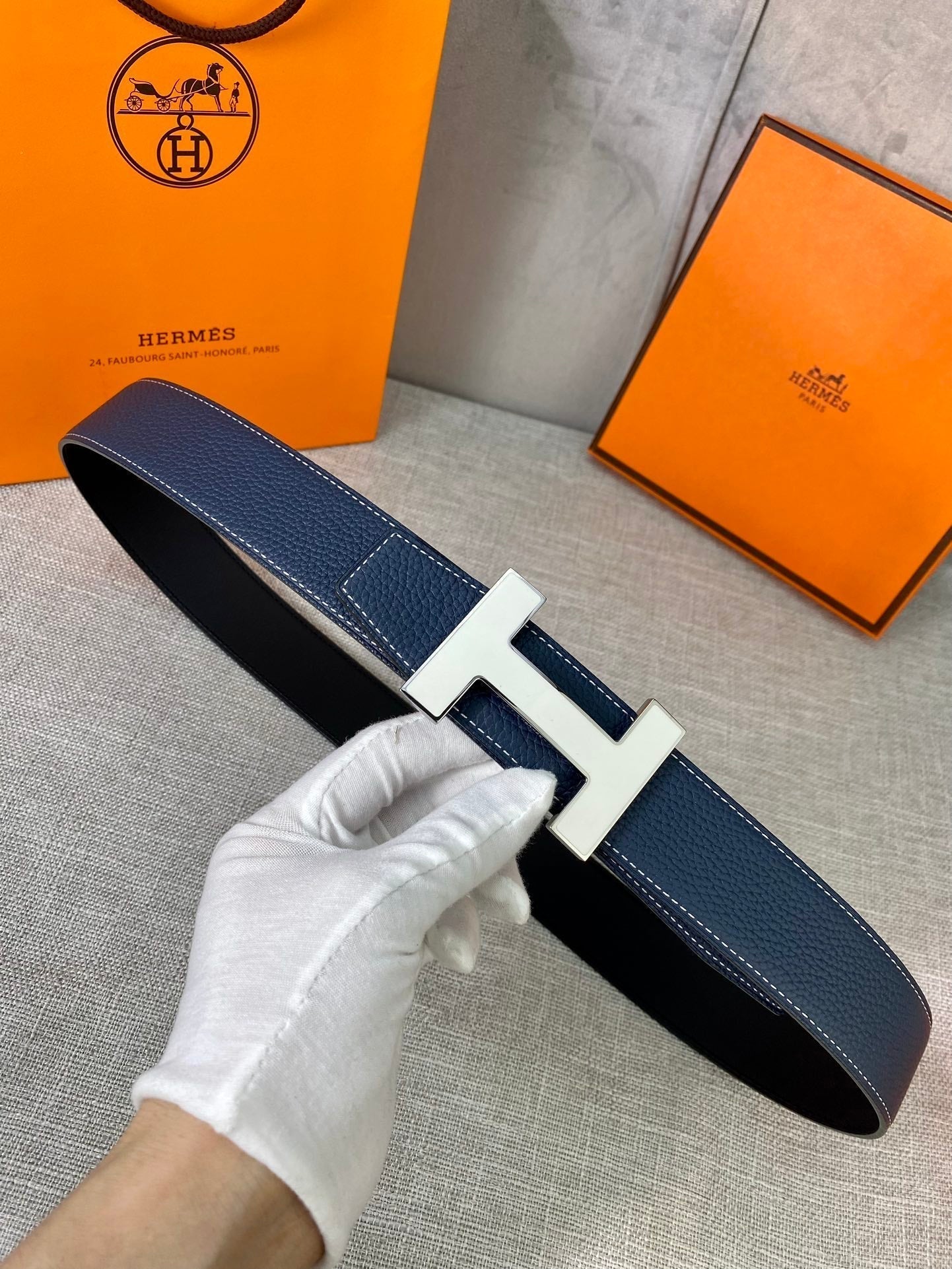 HERMES CONSTANCE BELT BUCKLE & REVERSIBLE NAVY BLUE LEATHER STRAP 38MM SILVER HARDWARE
