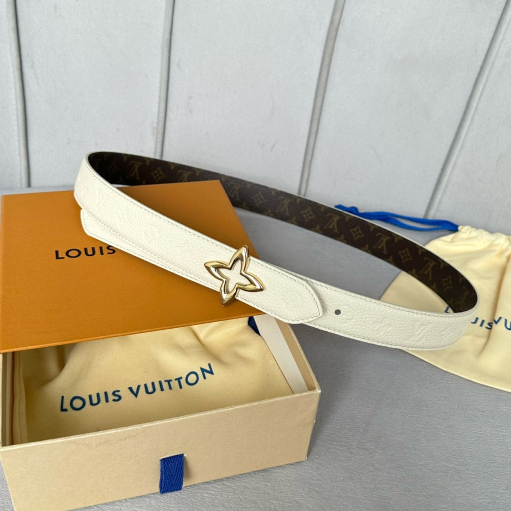 LOUIS VUITTON LV  MINI FLOWERGRAM 30MM REVERSIBLE BELT IN WHITE EMBOSSED CALFSKIN GOLD HARDWARE