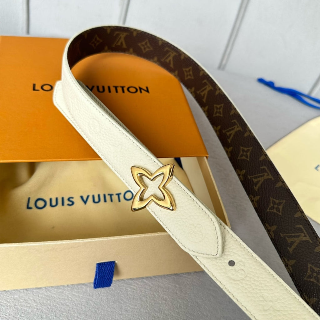 LOUIS VUITTON LV  MINI FLOWERGRAM 30MM REVERSIBLE BELT IN WHITE EMBOSSED CALFSKIN GOLD HARDWARE