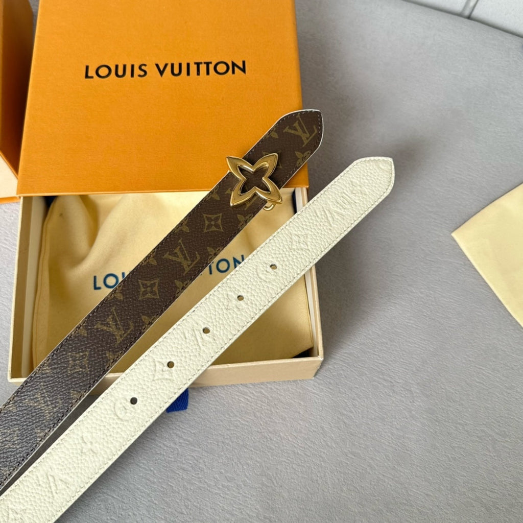 LOUIS VUITTON LV  MINI FLOWERGRAM 30MM REVERSIBLE BELT IN WHITE EMBOSSED CALFSKIN GOLD HARDWARE