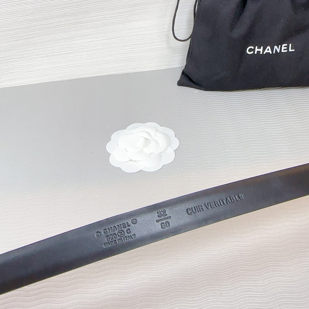 CHANEL BELT 20 MM IN DEEP PINK SMOOTH CALFSKIN GOLD HARDWARE ATTACH RHINSTONE