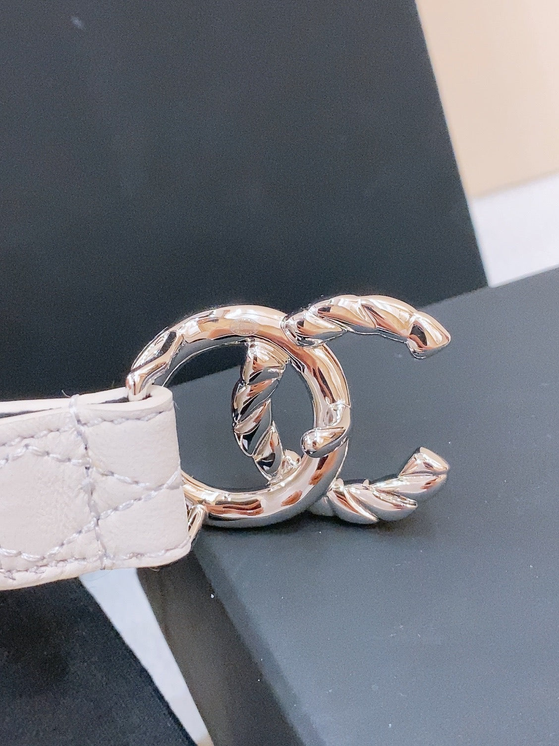 CHANEL DOUBLE C BELT 20MM IN WHITE CALFSKIN WITH QUILTED STITCHING SPIRAL SILVER BUCKLE
